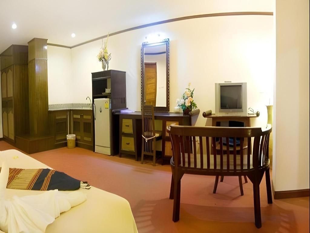 Phuphaya 4* Pattaya