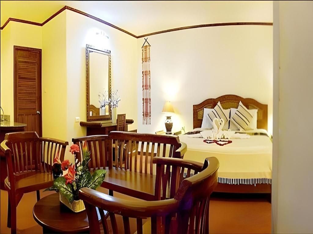 Resort Phuphaya Pattaya