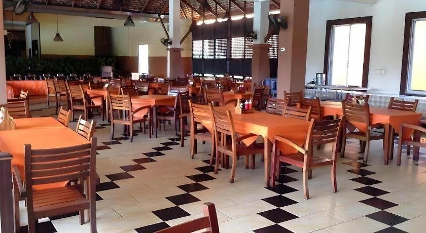 Resort Phuphaya 4*