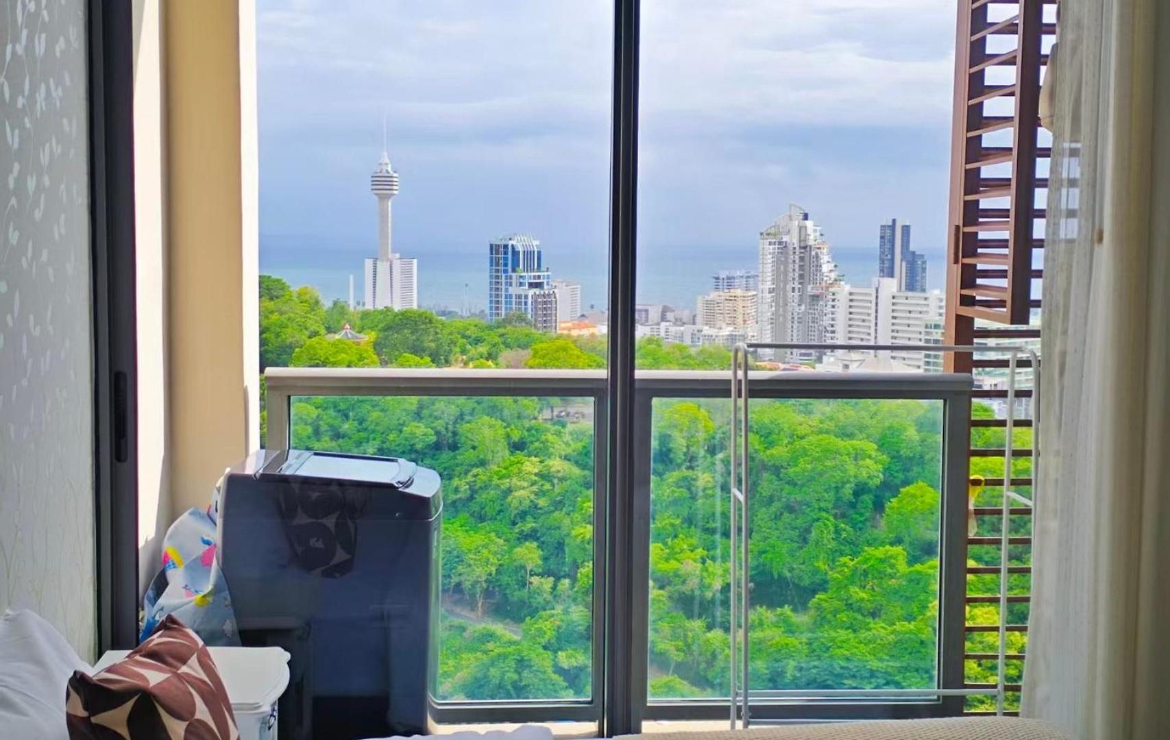 อพาร์ทเม้น Unixx Sea View