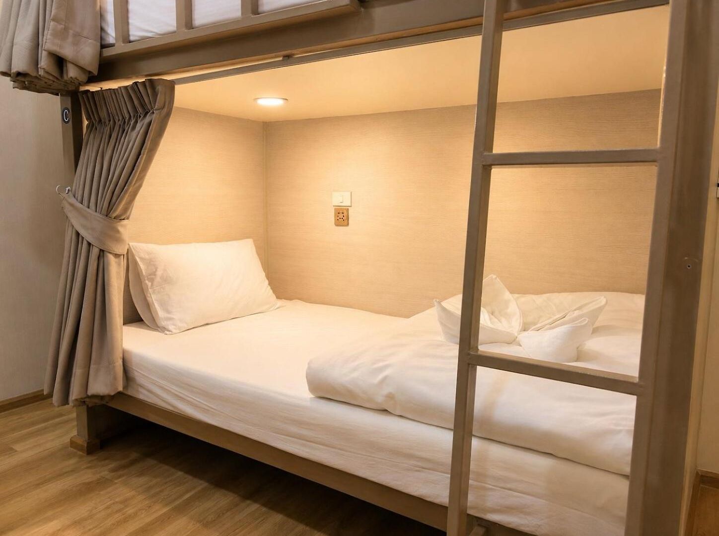 Charm At Pratumnak Pattaya