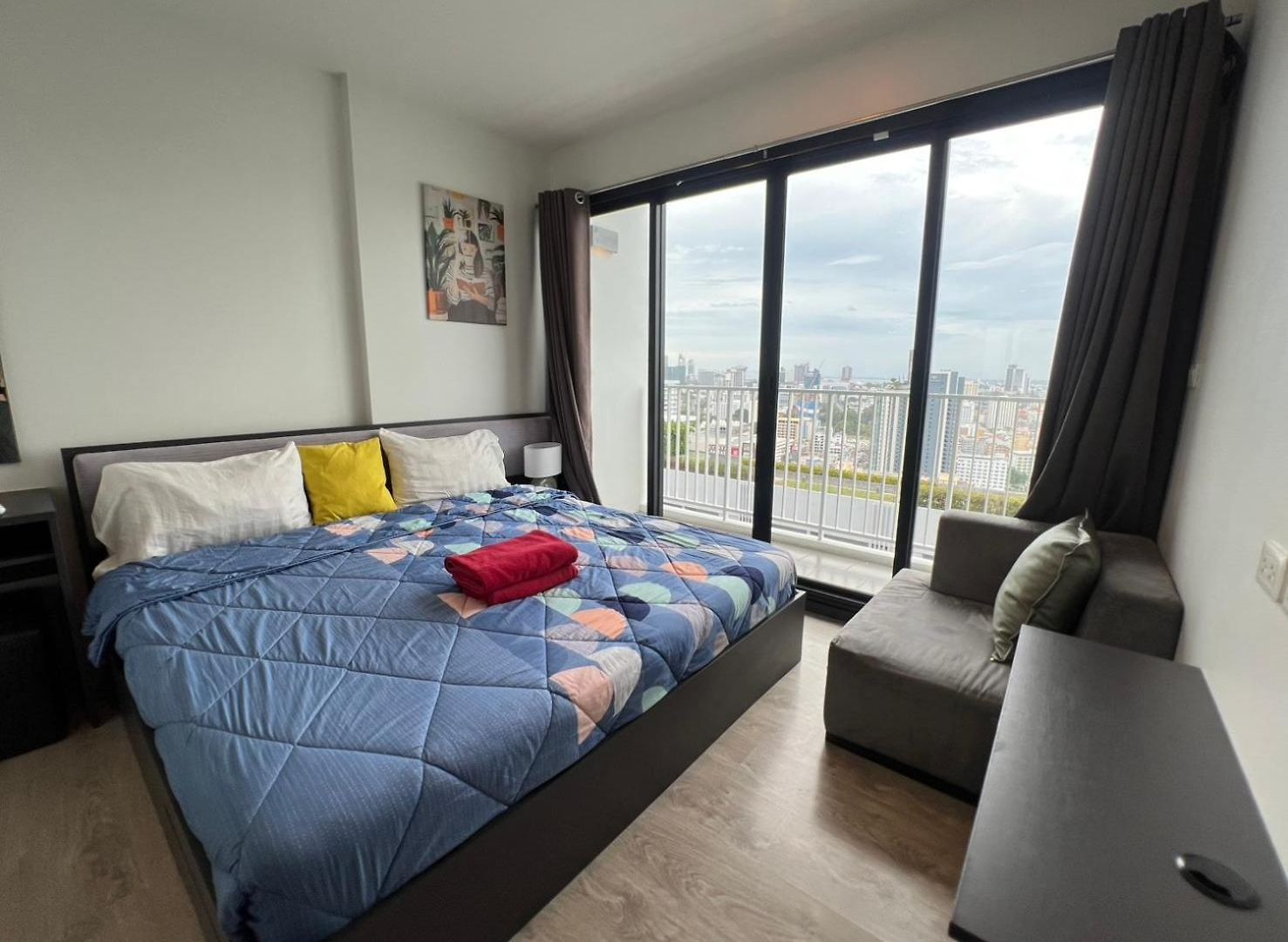 Sea View 2 Bed High Floor Apartment Pattaya