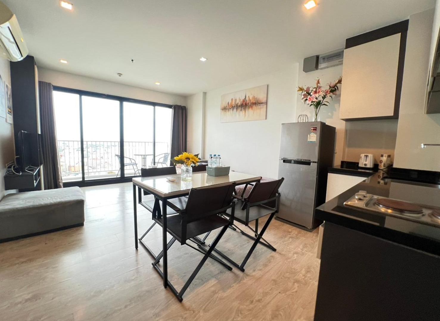 Sea View 2 Bed High Floor Apartment Pattaya