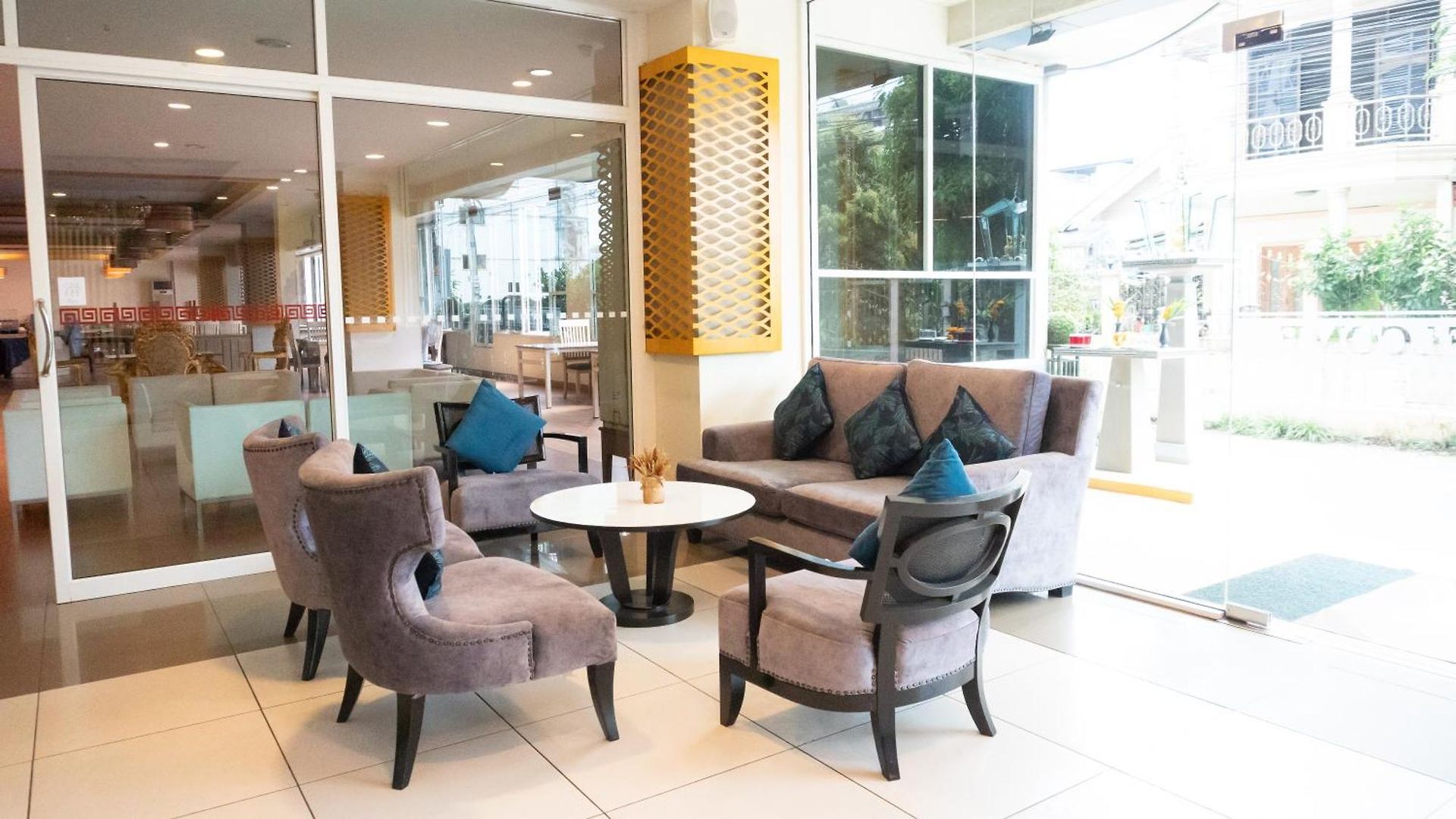 Curve Boutique Pattaya