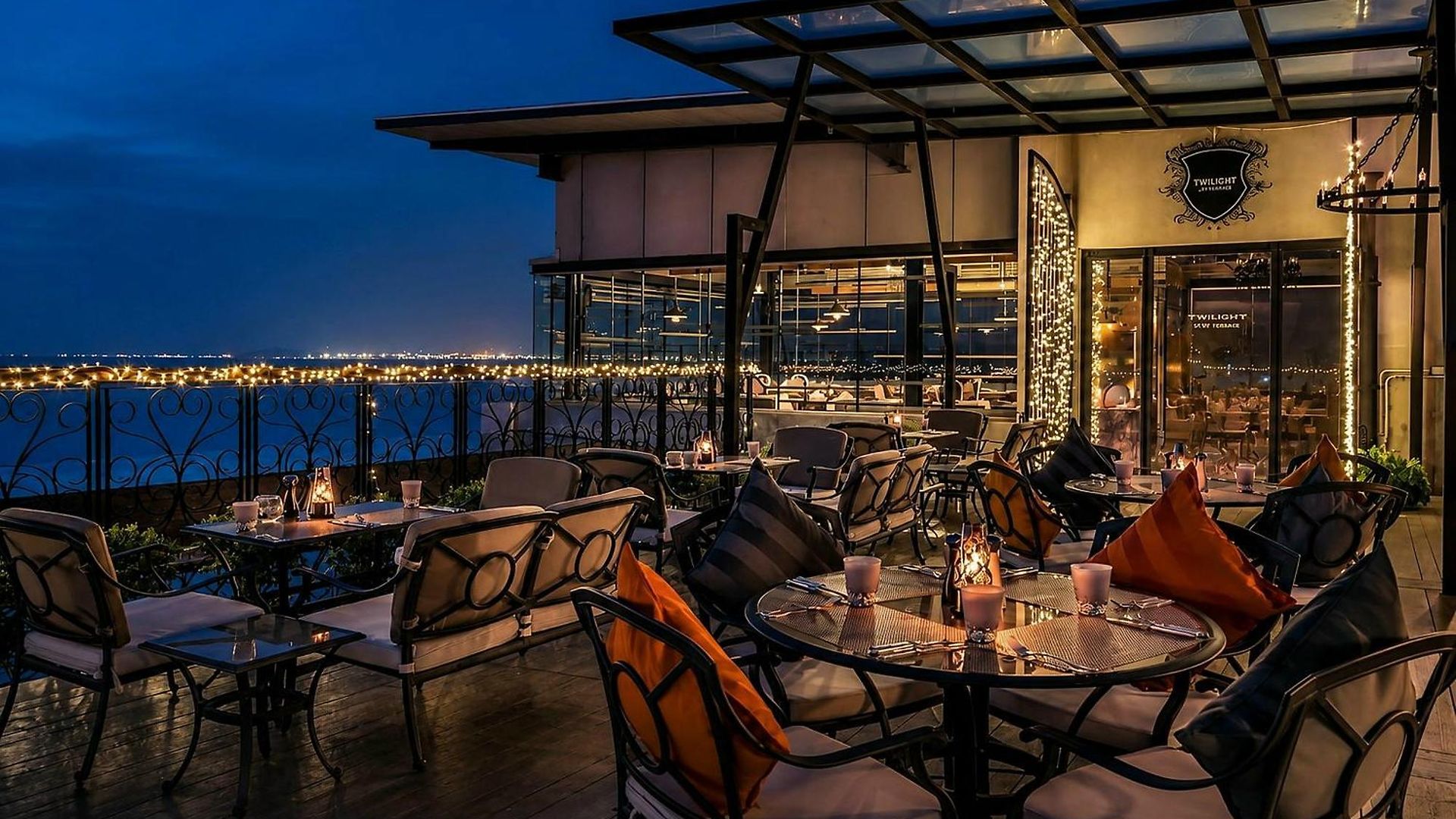 Modus Beachfront Apartment Pattaya
