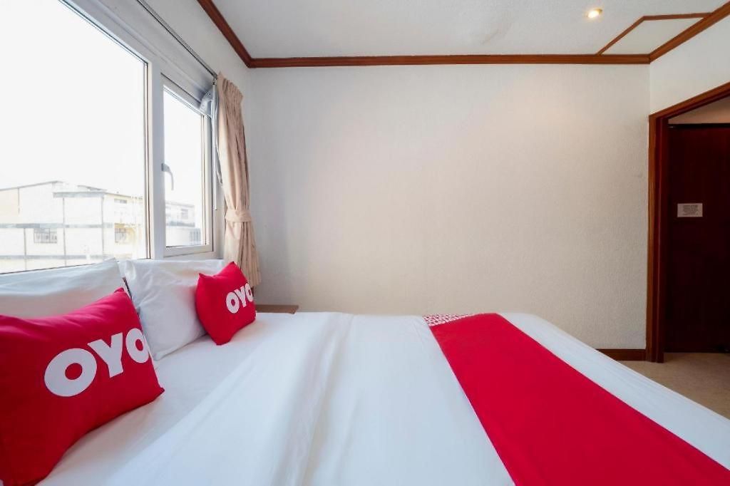 Hotel Oyo 75328 Punjabi Junction