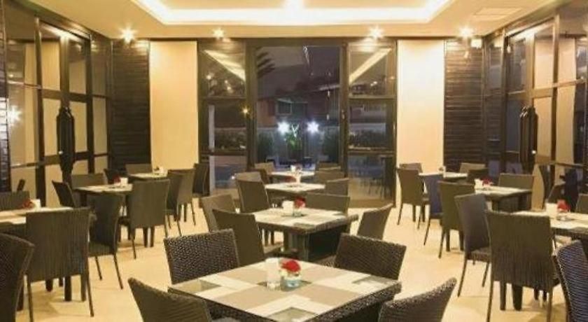 โรงแรม โกลเดนท์ทิวลิป เอสเซนเชียล พัทยา Pattaya