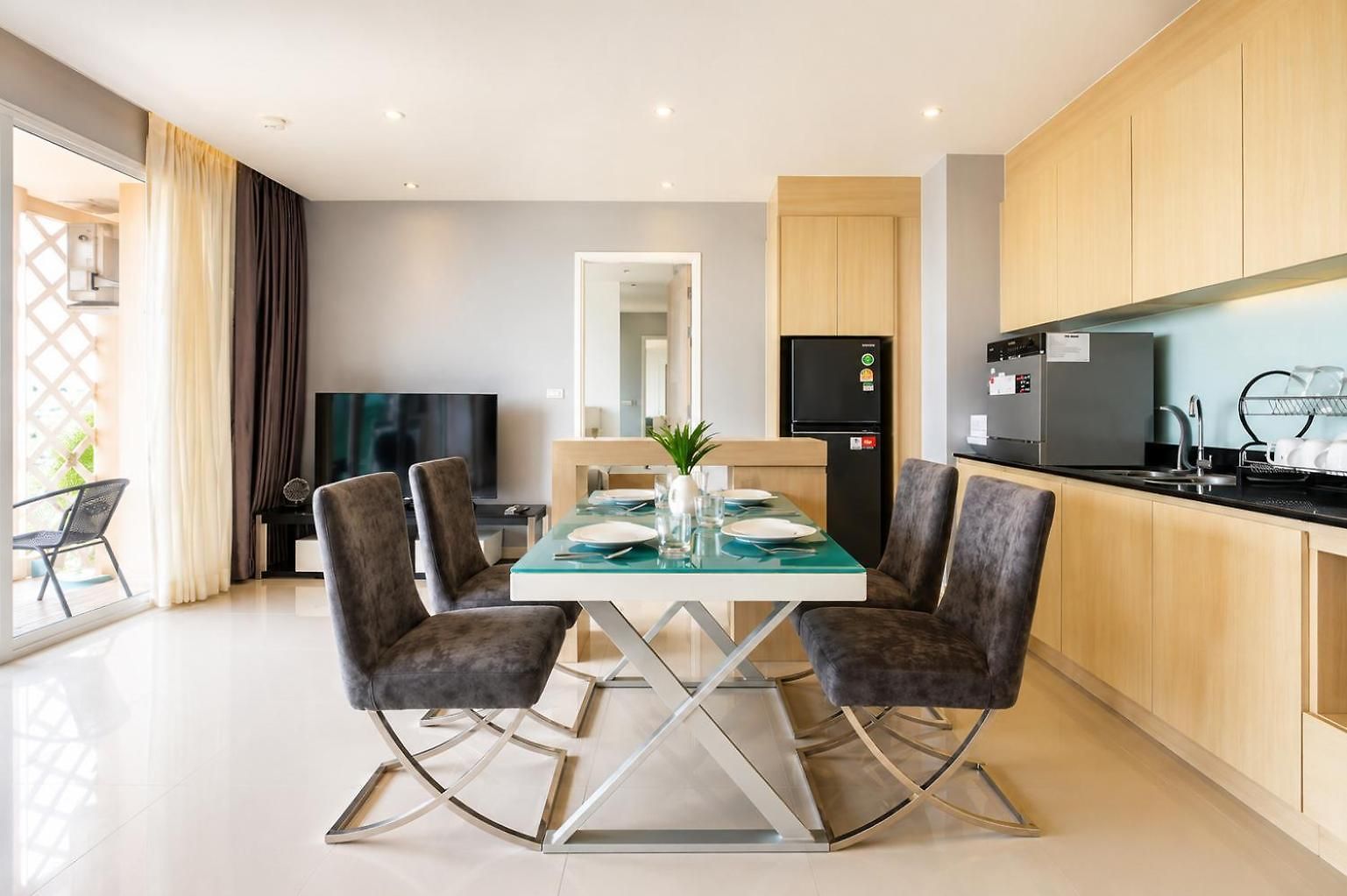 The Grande Caribbean Apartment *