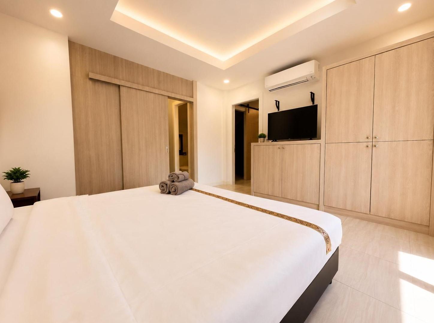Luxury 4bedroom Private Pool In Near The & Terminal 21 Villa *