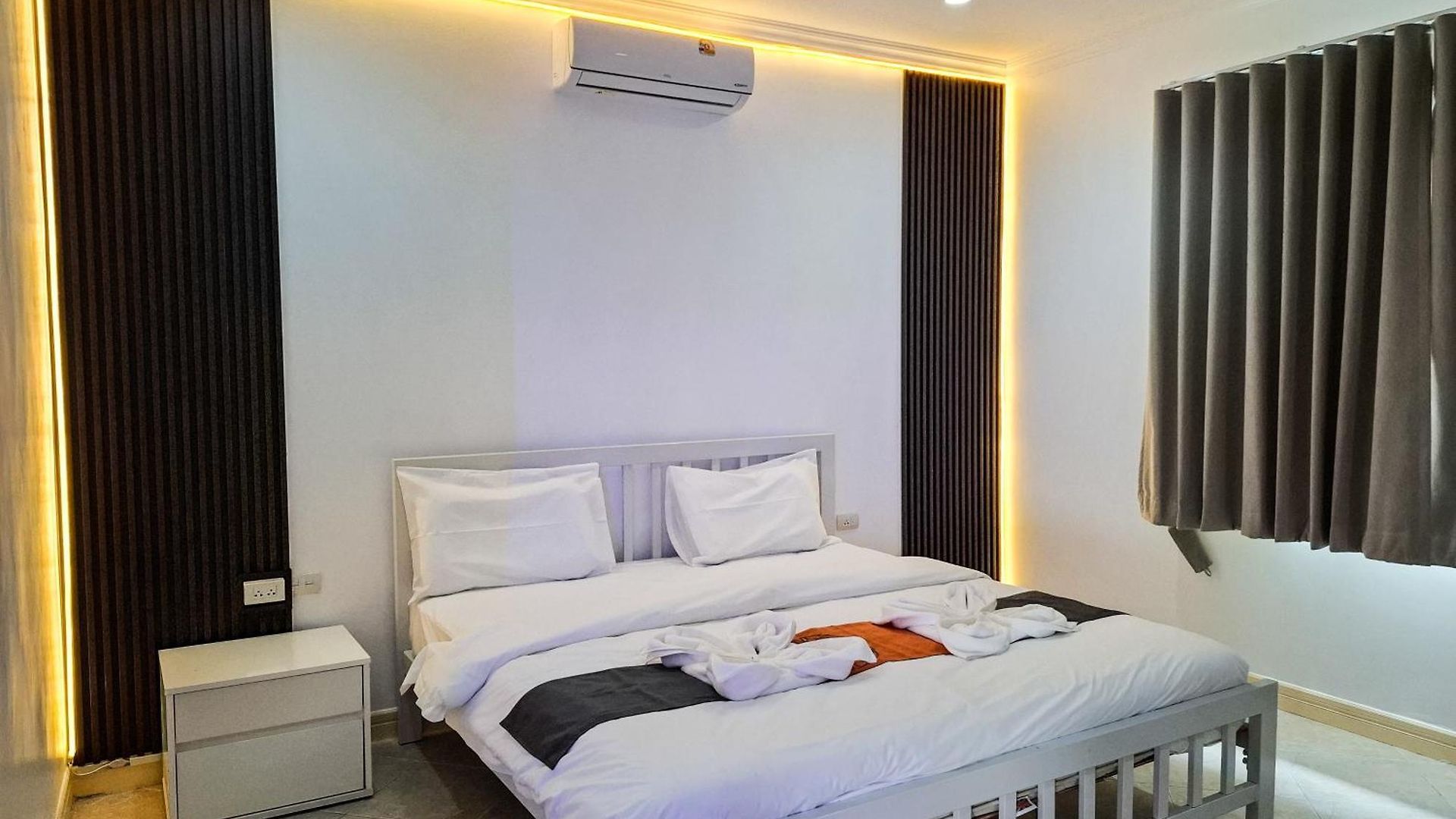 Villa Beachside 4bdr Private Pool For Groups Pattaya