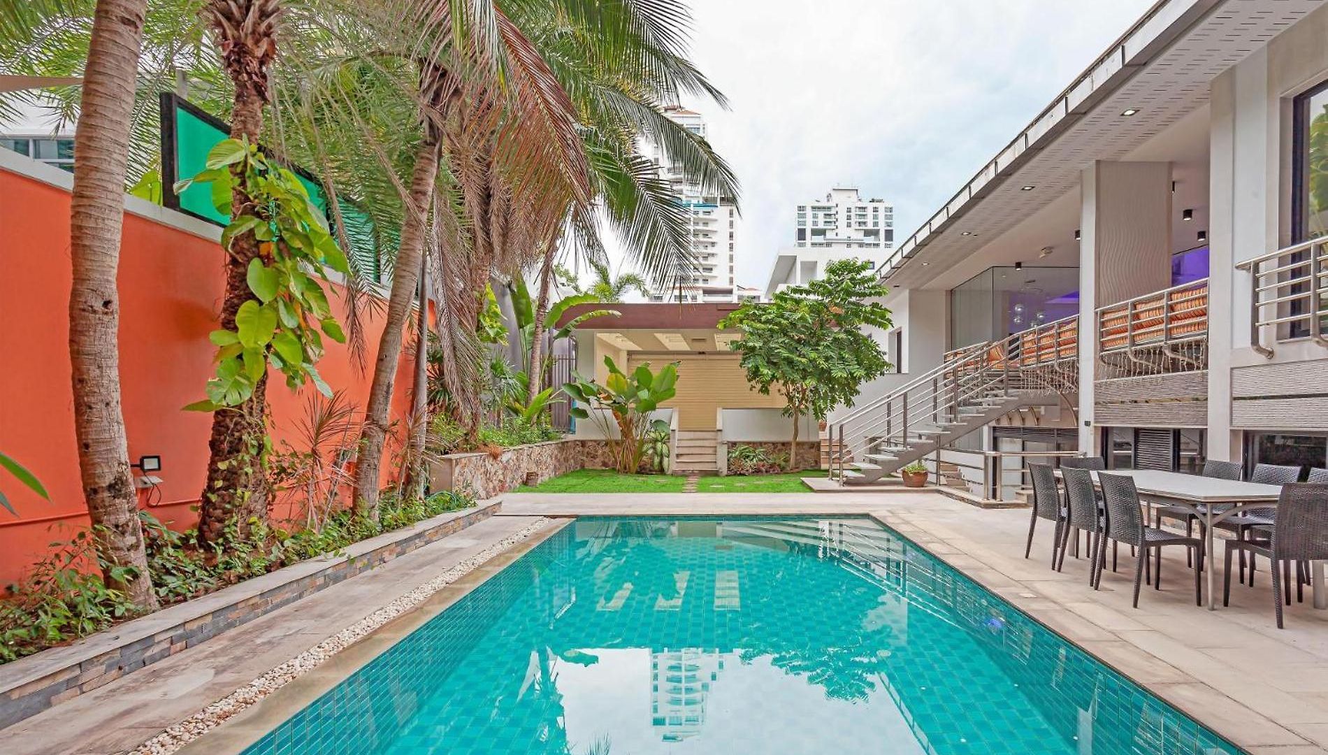 Pratumnak Hill Pool 4br Luxury Estate *