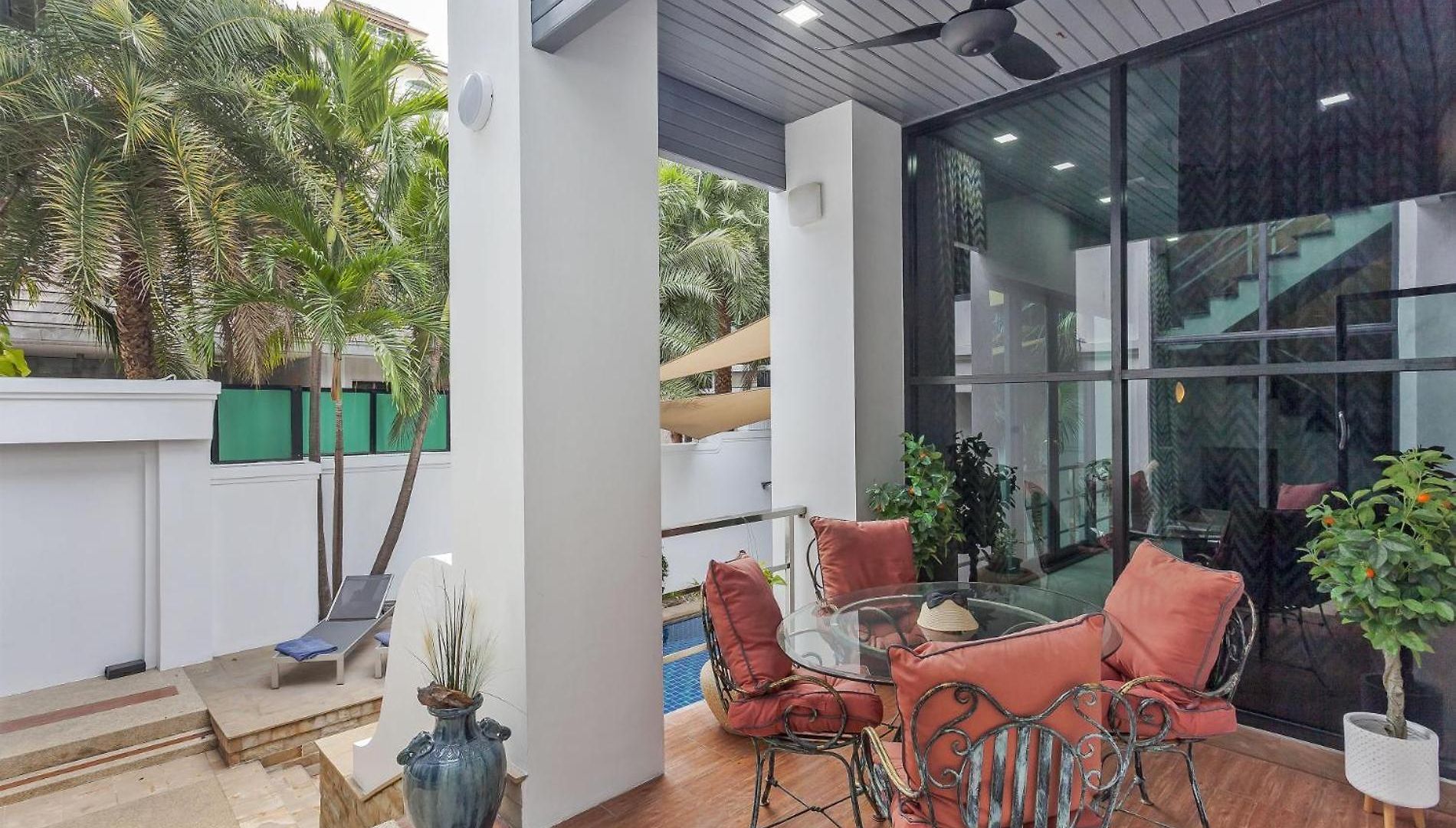 Pratumnak Hill Pool 4br Private Retreat Villa Pattaya