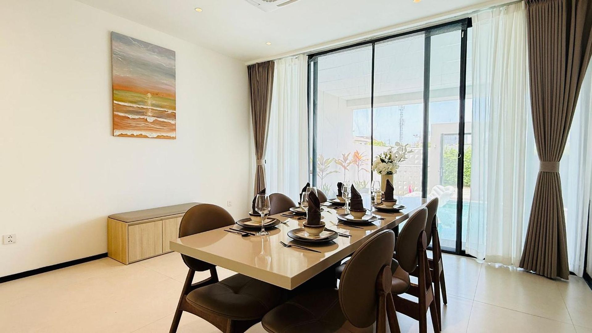 Aura Reserve-4 Bedrooms Three-story Pool * Pattaya