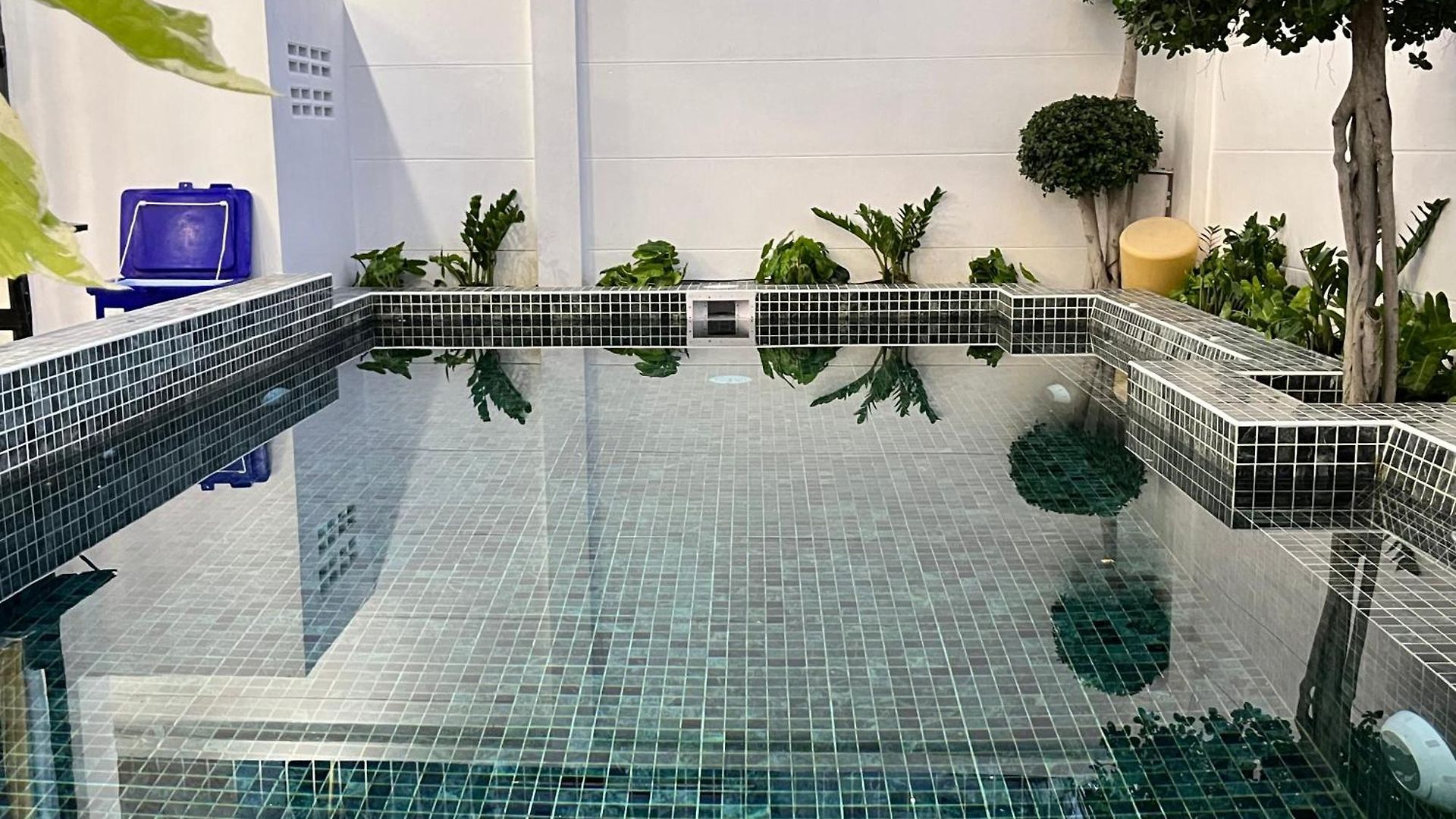 Villa Lovely Pool Villa, 9 Bedroom Snooker,bbq Pattaya