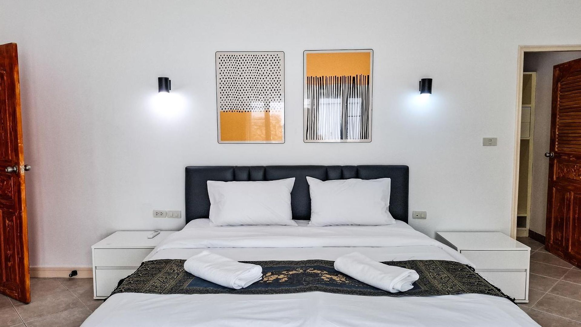 Beachside 4bdr Private Pool For Groups Villa Pattaya