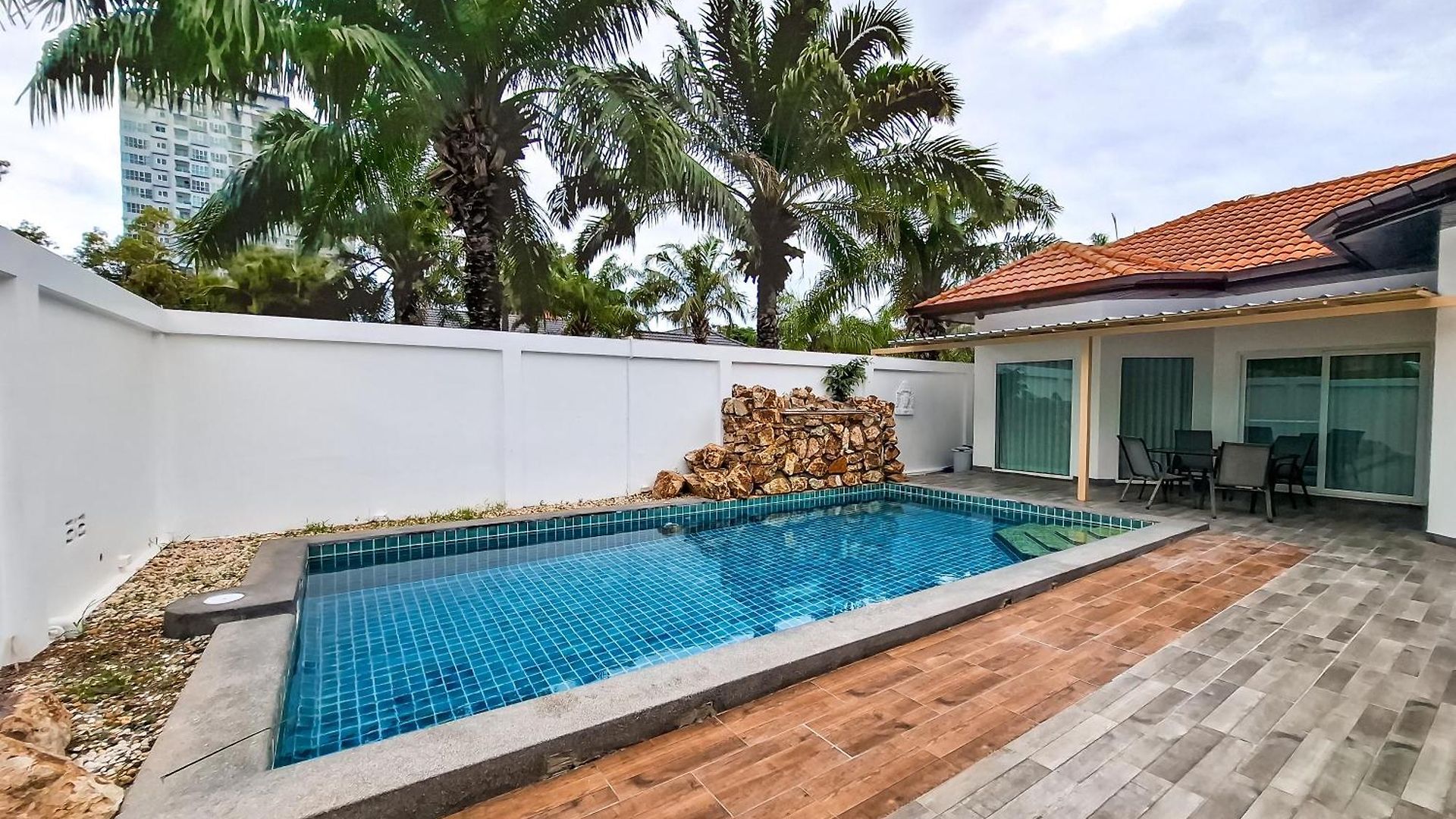 Beachside 4bdr Private Pool For Groups Villa Pattaya