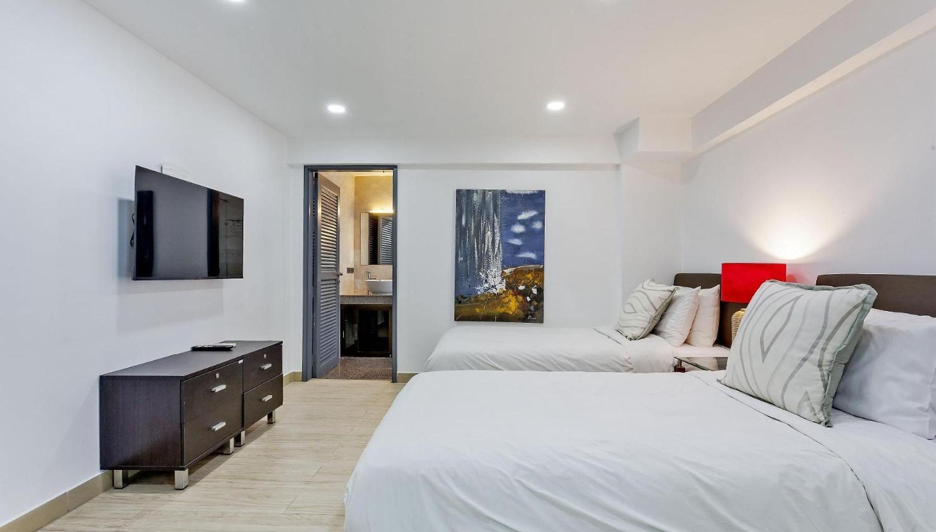 Pratumnak Hill Pool 4br Private Retreat *
