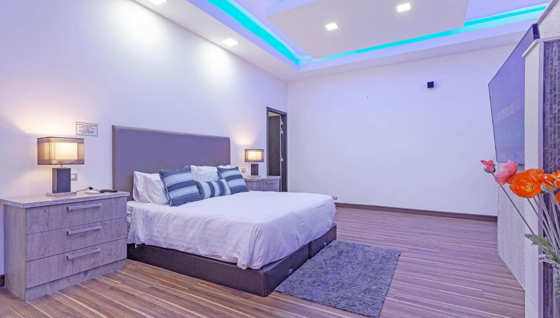 Pratumnak Hill Pool 4br Luxury Estate *