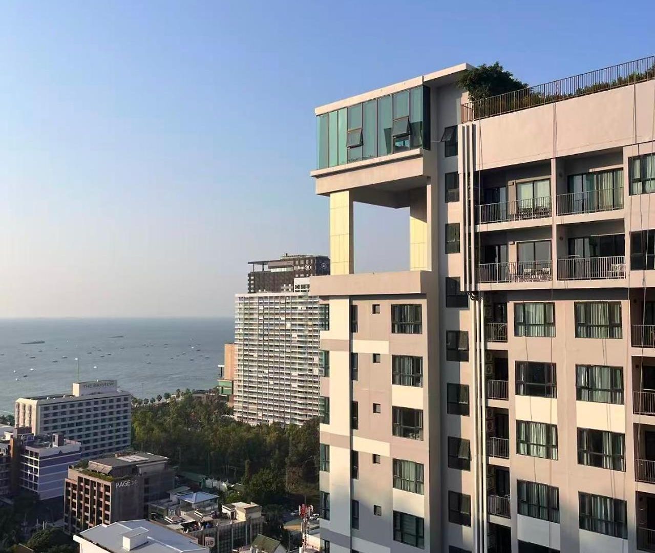 Apartment The Base Pattaya