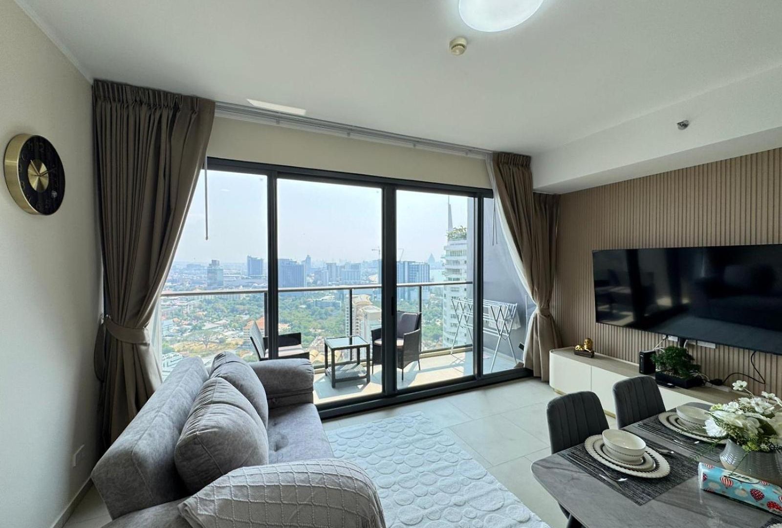 Zire Wongamat Apartment