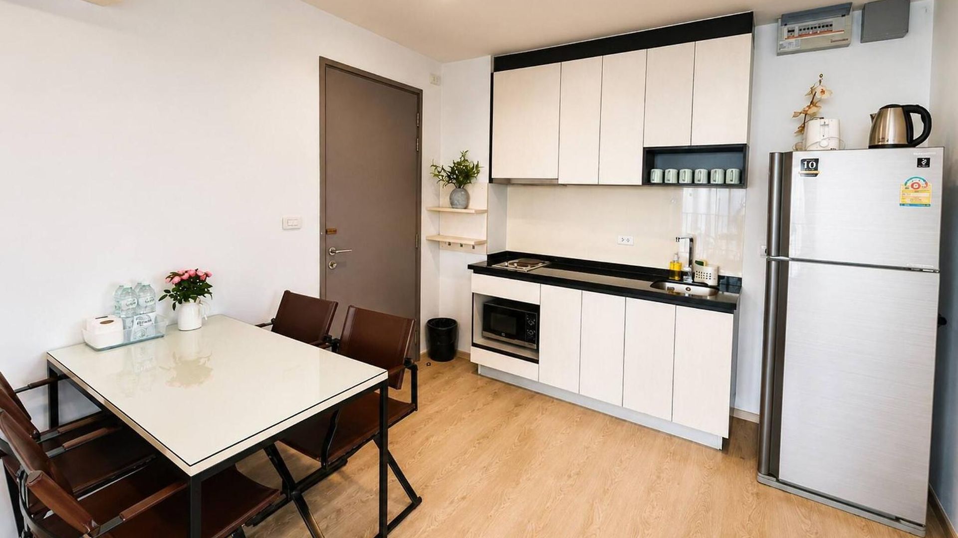 Apartment Sea View 2 Bed Excellent Location *