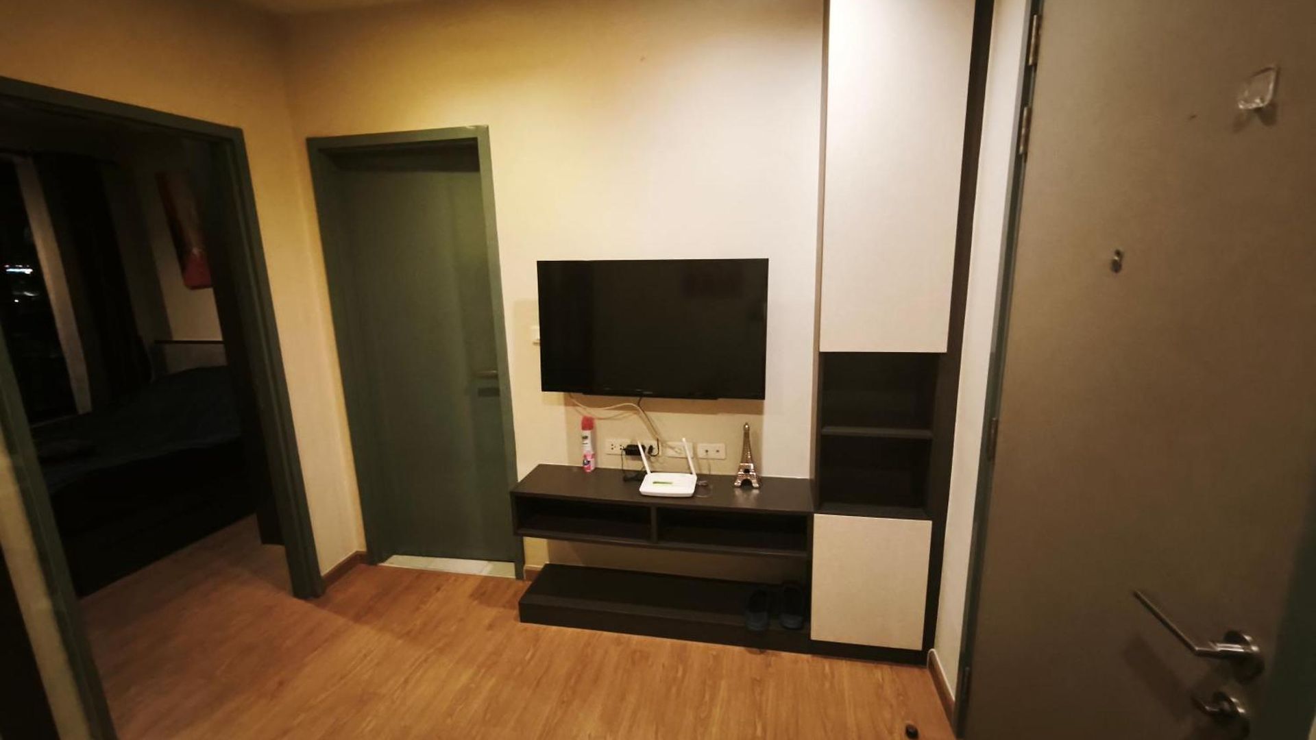 The Base Sea View 18 Apartment *