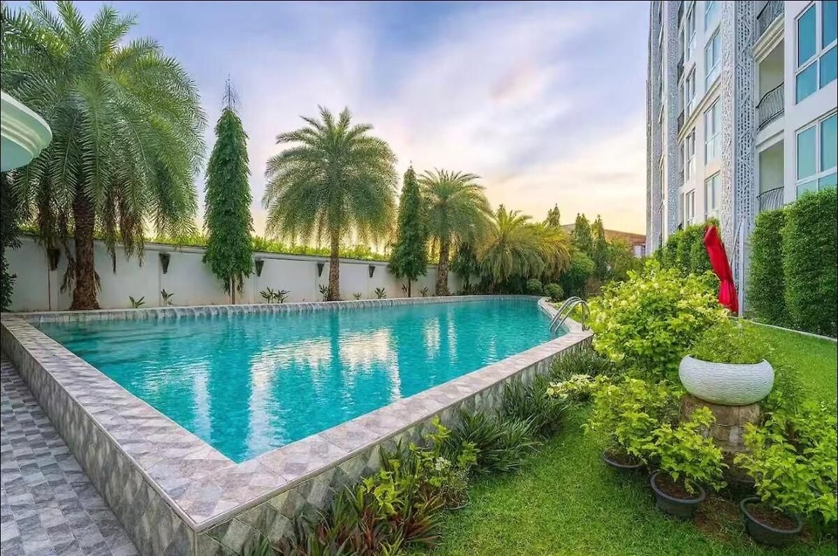 Olympus Garden Pool View Pattaya