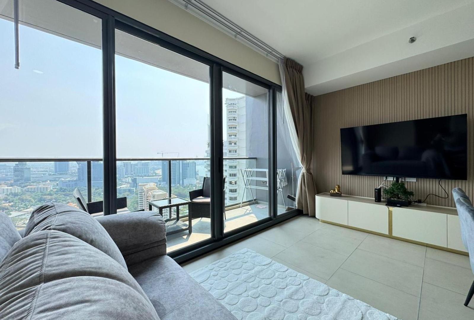 Zire Wongamat Apartment *