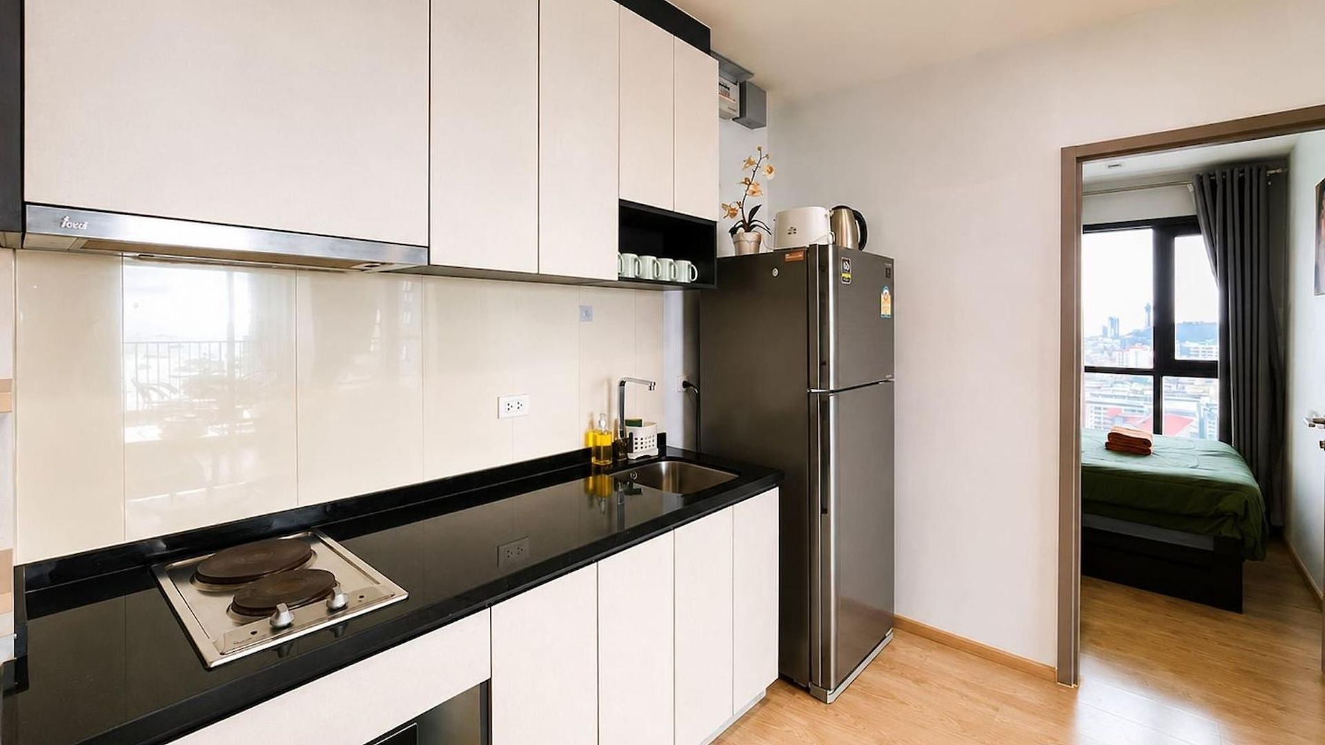 Sea View 2 Bed Excellent Location * Pattaya