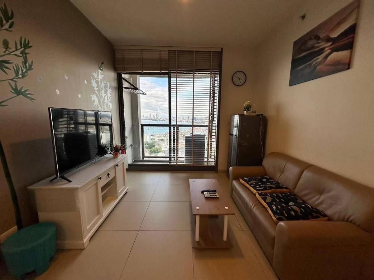 High Floor 2br Sea View Prime Location *