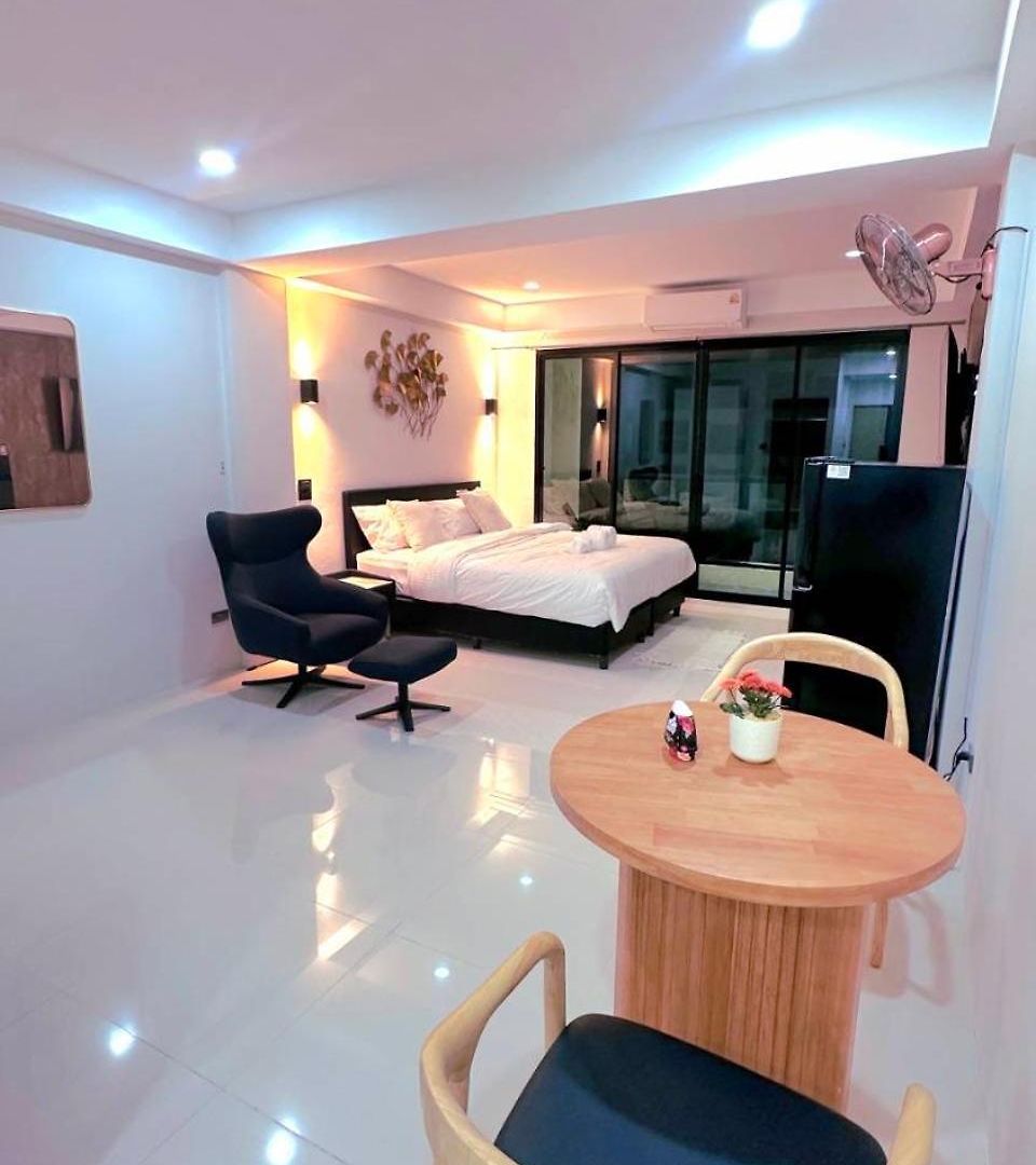 Boutiqueroomrental F3 *
