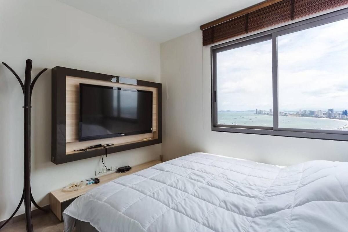 Apartment 2 Bedroom High Floor Sea View Unit