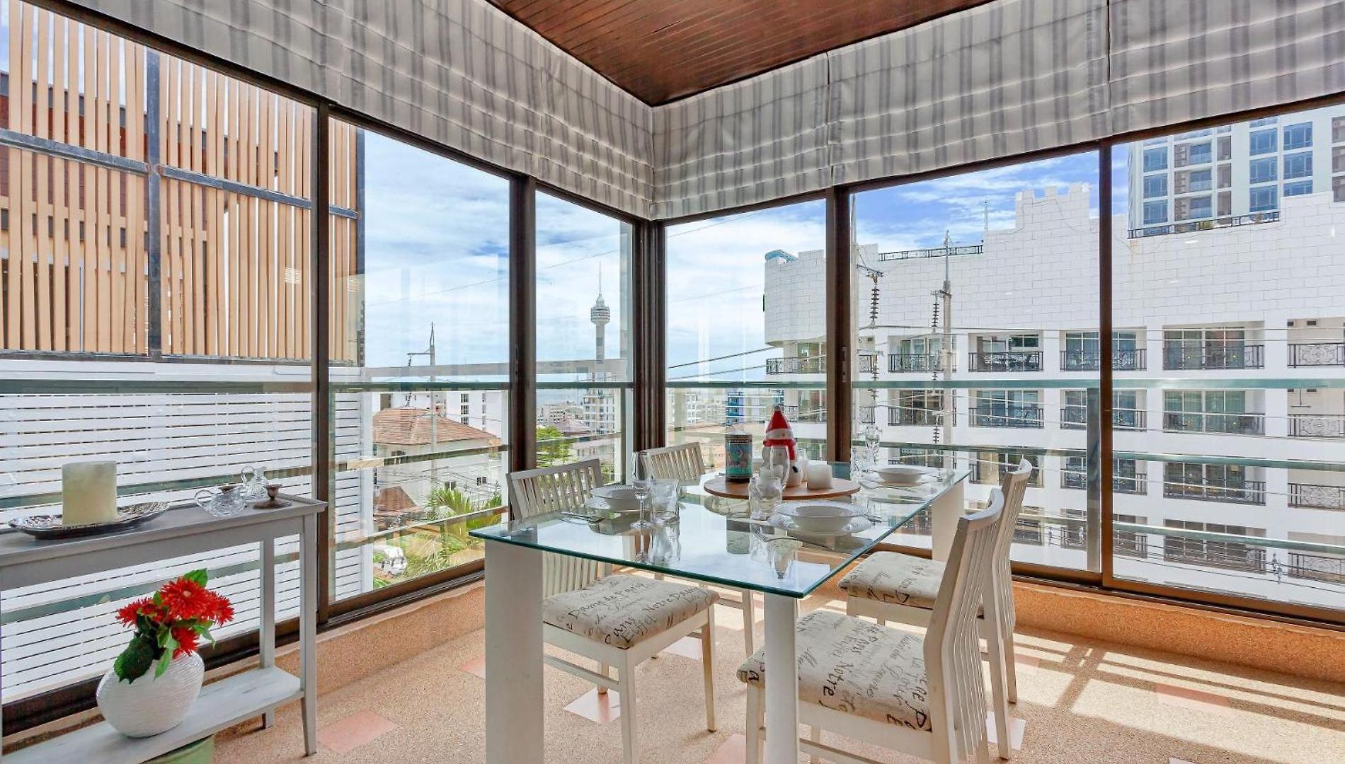 Pratumnak Hill Penthouse 2br Sea View *