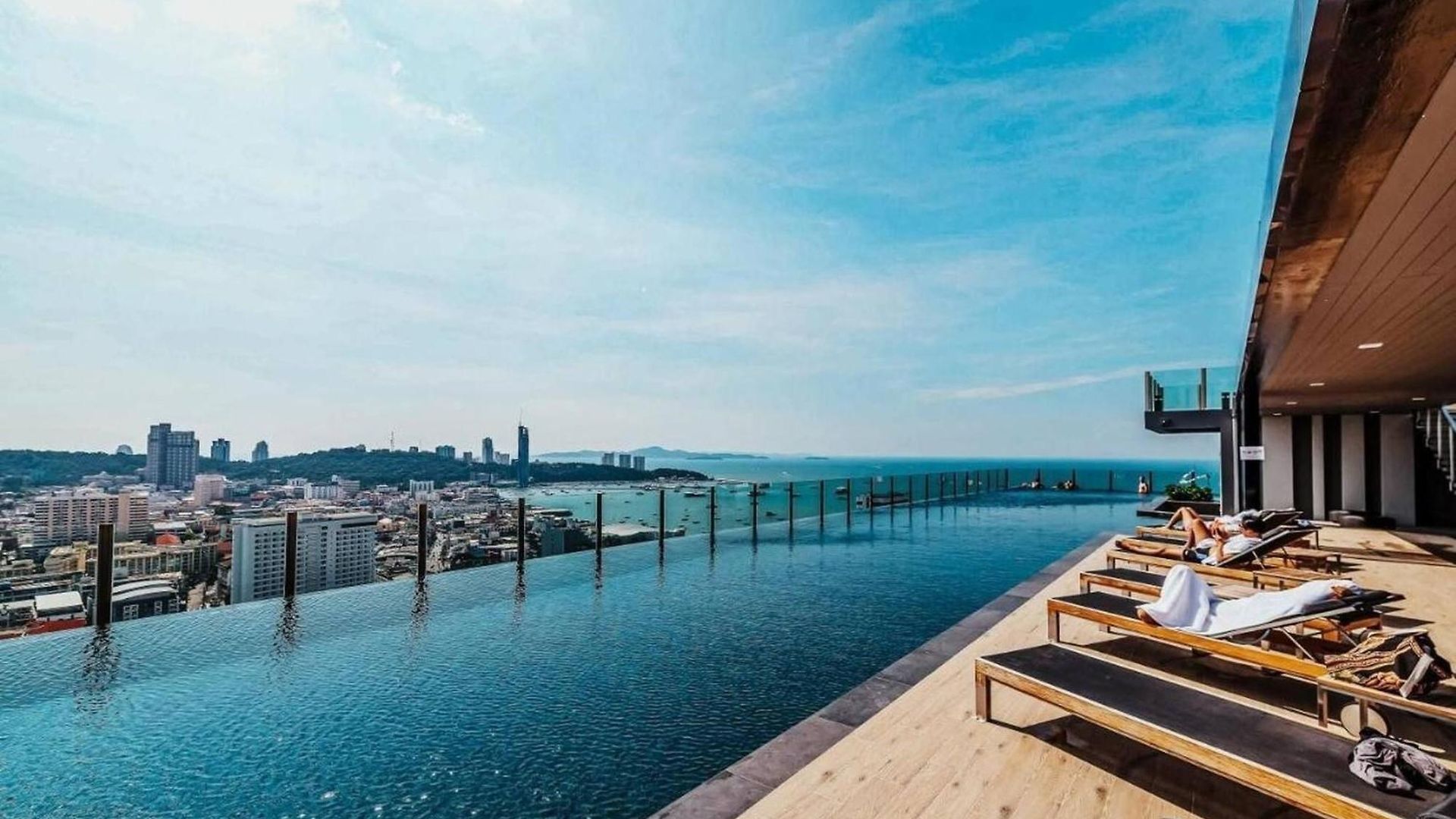 Apartment Sea View 2 Bed Excellent Location Pattaya