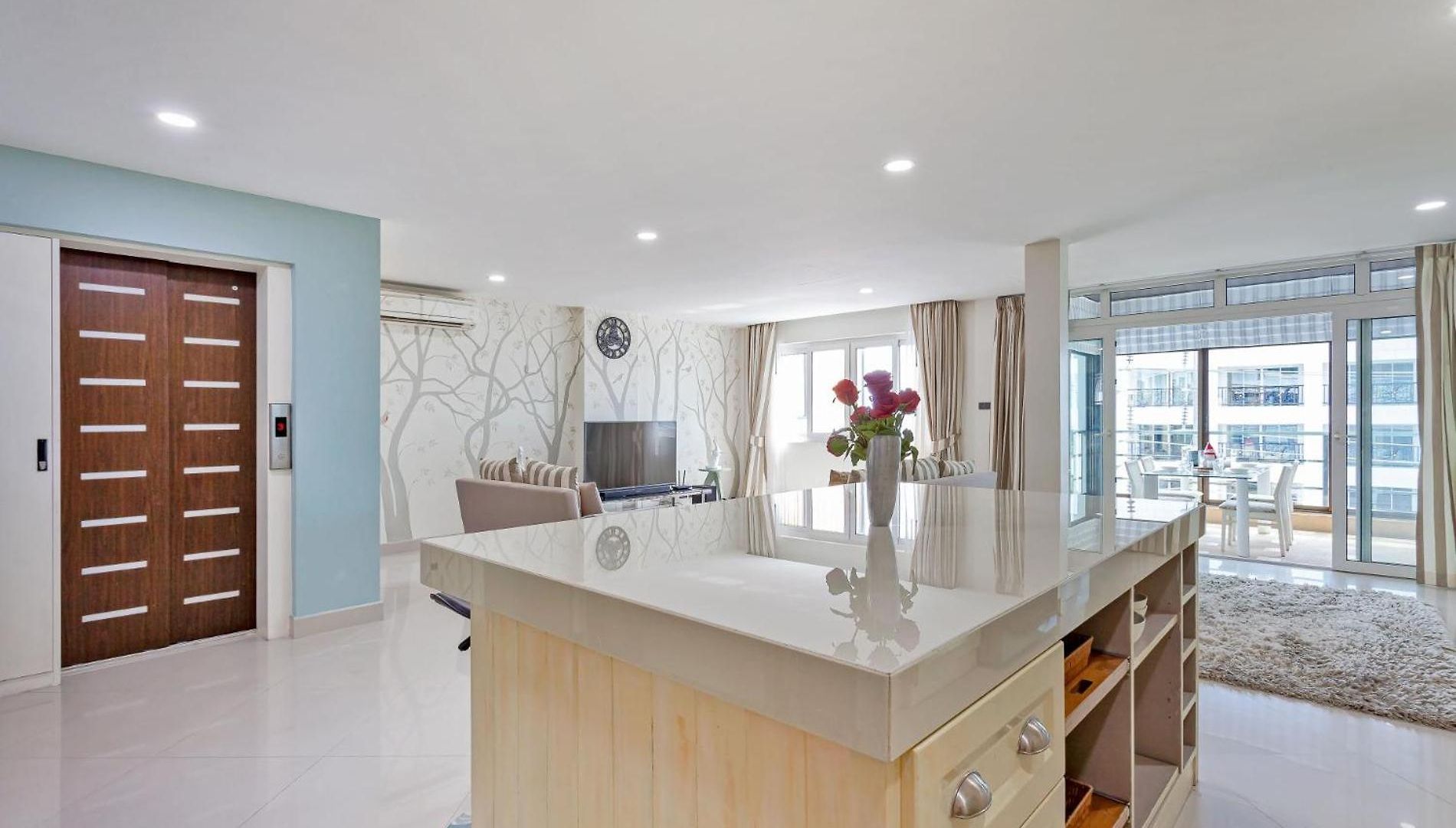 Apartment Pratumnak Hill Penthouse 2br Sea View Pattaya
