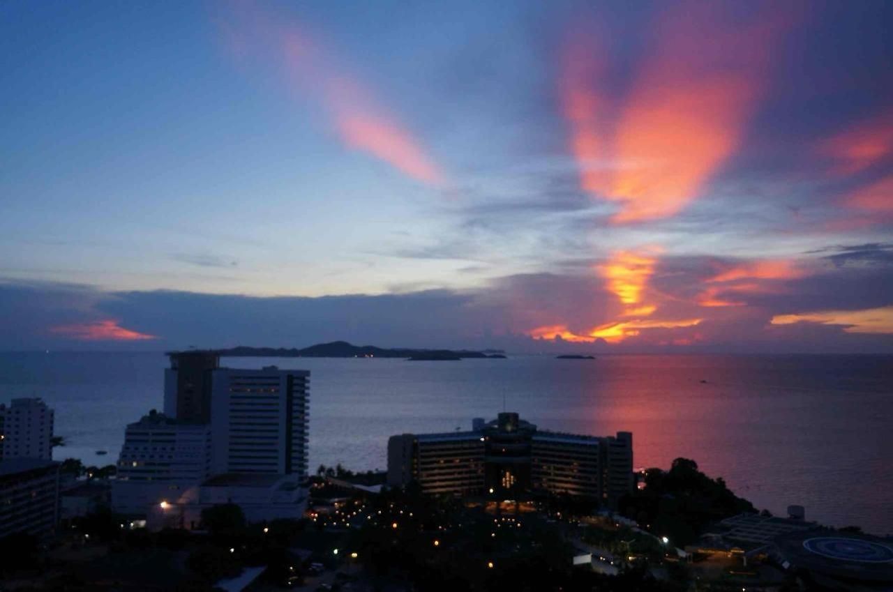 Apartment Sky - Sea View One Bedroom Jomtien Included *