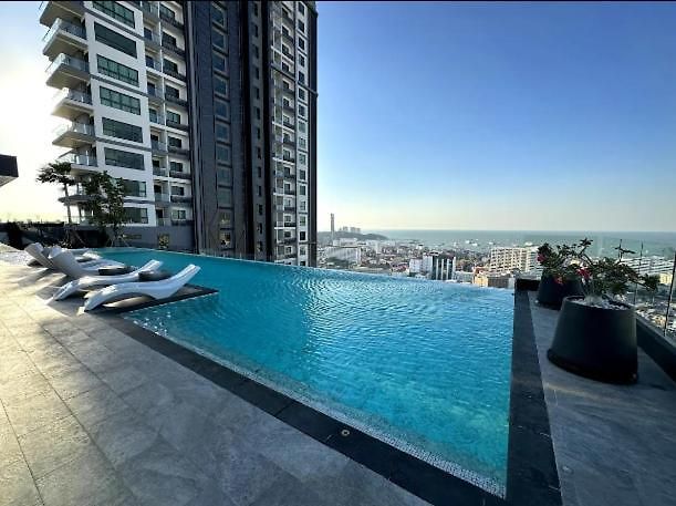Arcadia Millennium Tower