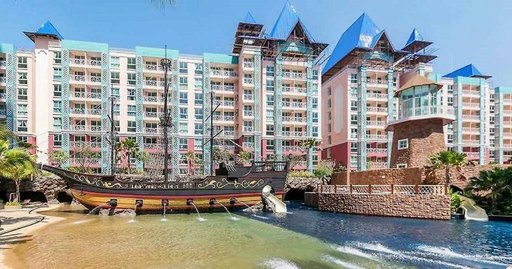 Grande Carreabian Pool Wiew * Pattaya