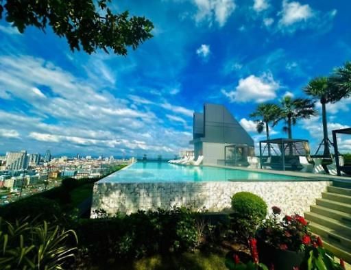 Arcadia Millennium Tower Apartment Pattaya