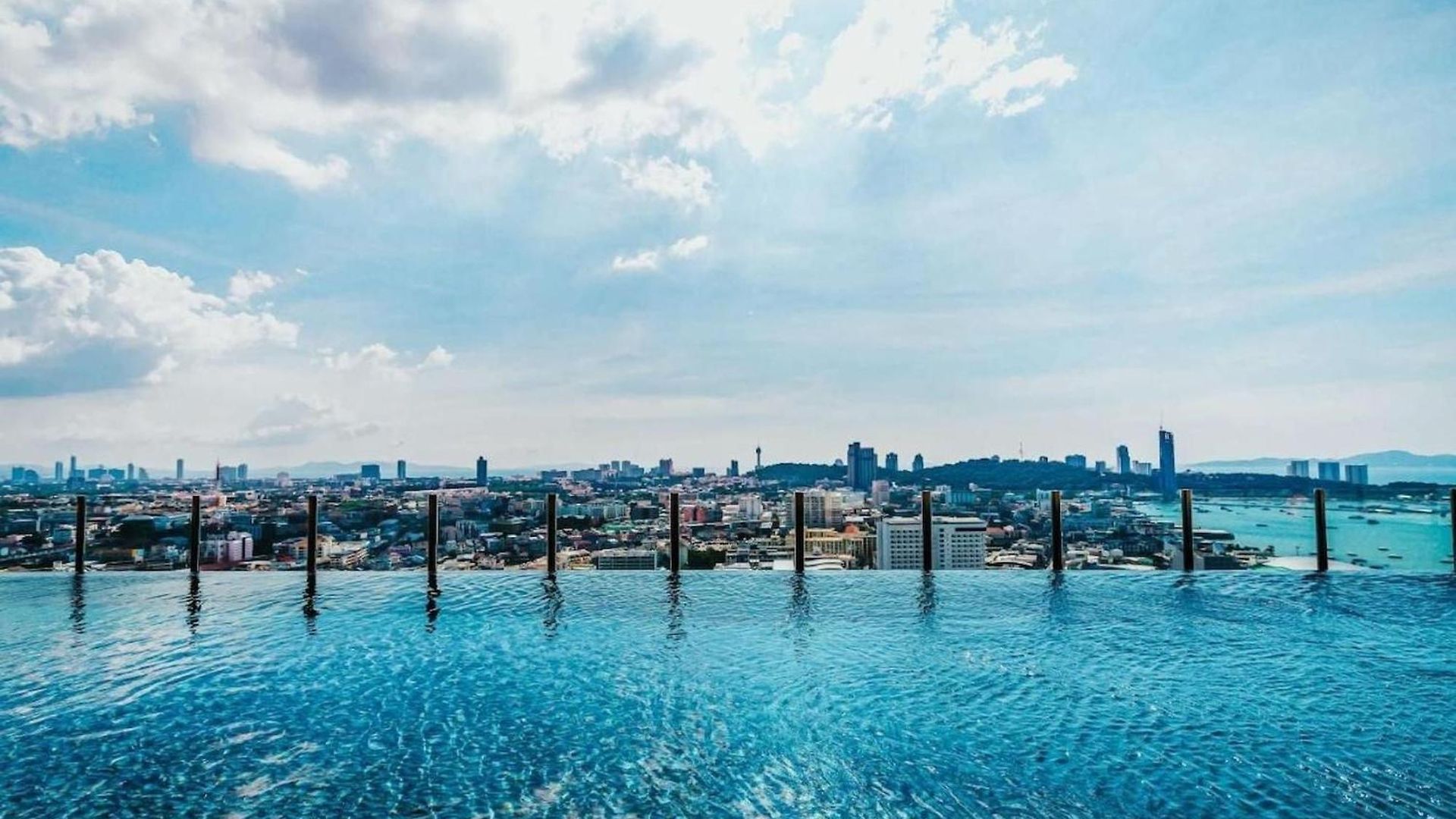 Sea View 2 Bed Excellent Location Pattaya