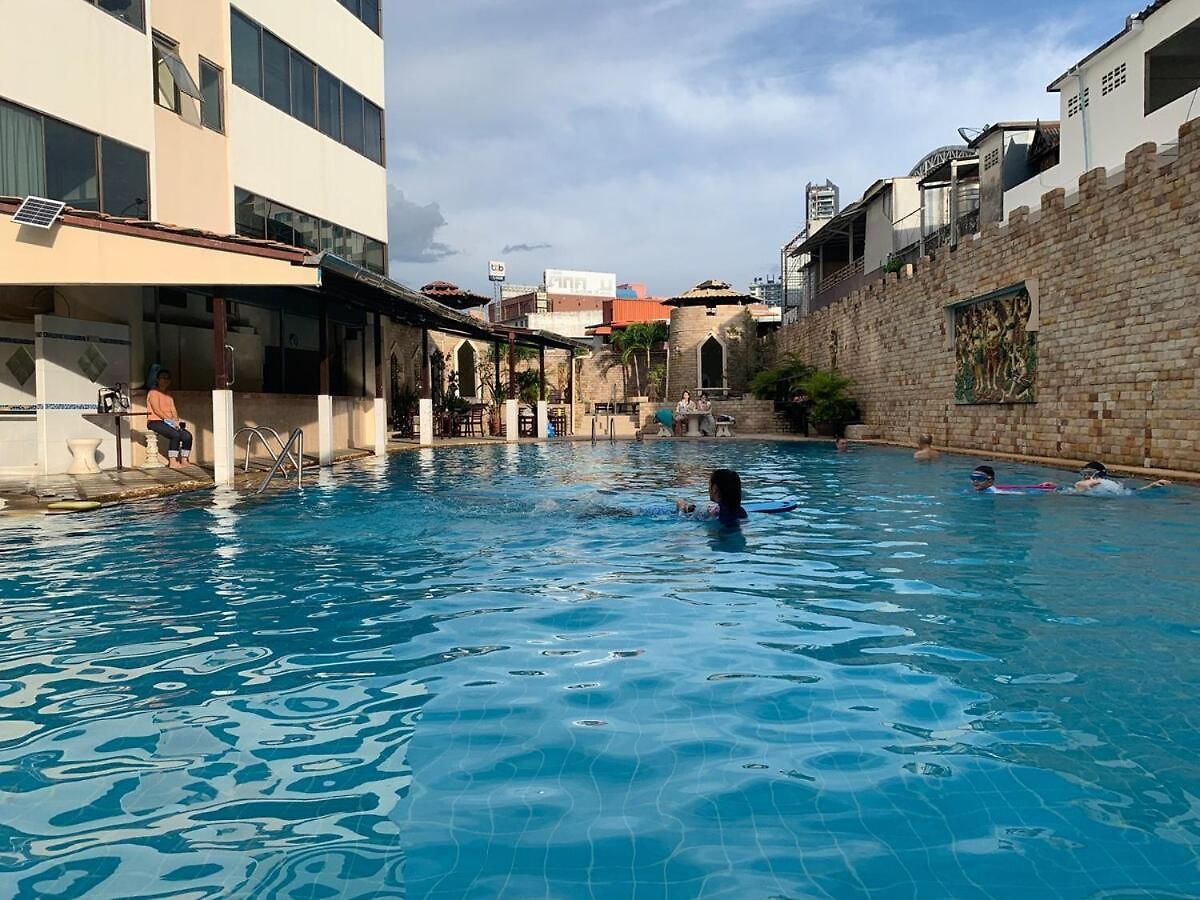 Tai Center Pattaya