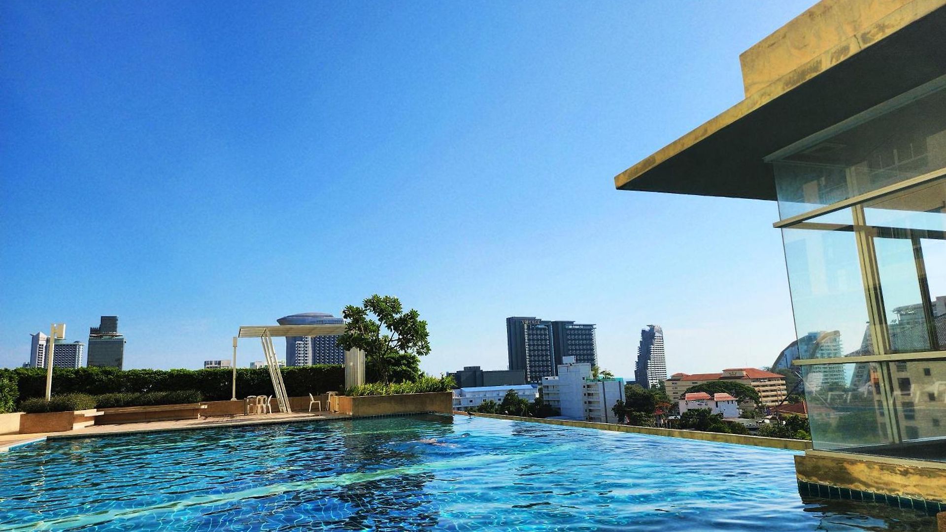 市中心豪华海景落日公寓 高端泰式柚木家具 近terminal 21 Wongamat海滩 Pattaya