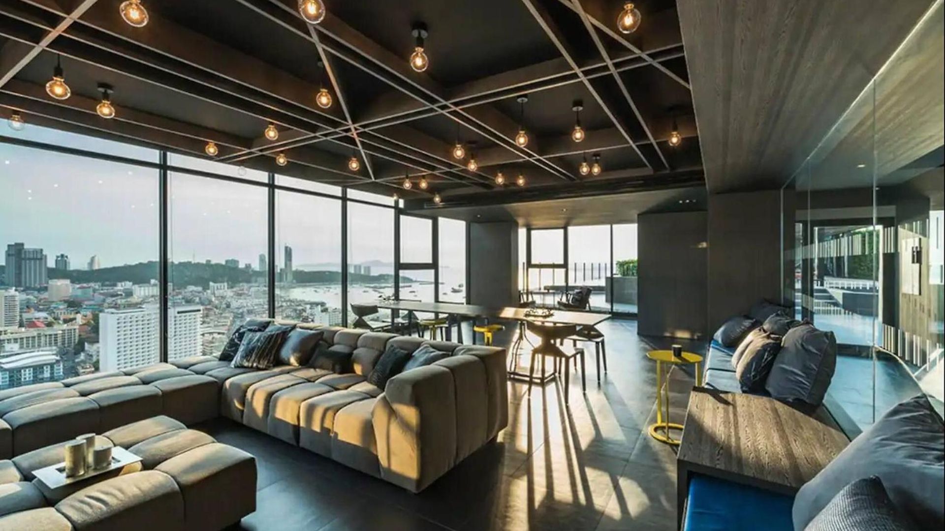 Apartment Sea View 2 Bed Excellent Location *