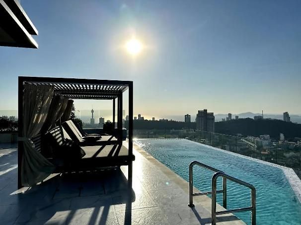 Arcadia Millennium Tower Apartment Pattaya