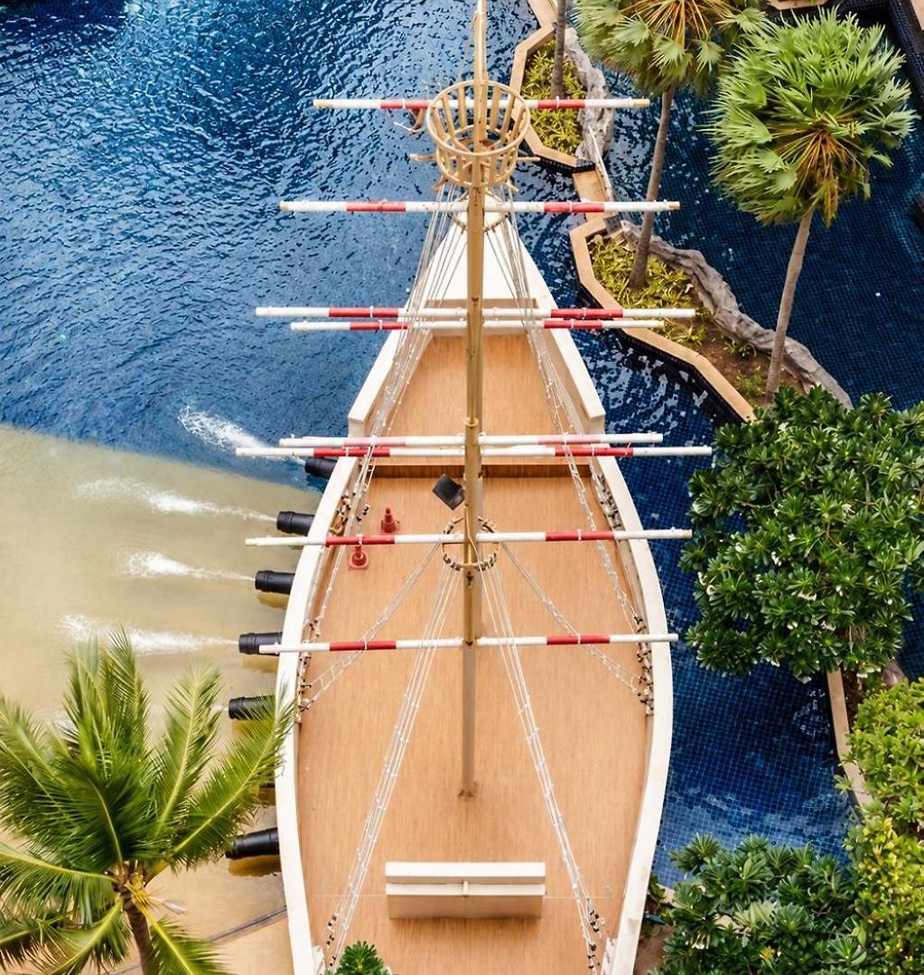 The Grande Caribbean