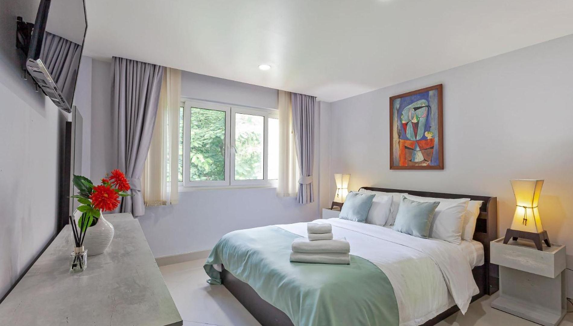 Pratumnak Hill Penthouse 2br Sea View Pattaya