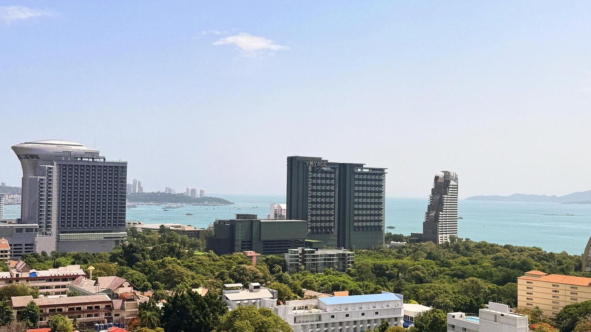 市中心豪华海景落日公寓 高端泰式柚木家具 近terminal 21 Wongamat海滩 Apartment *