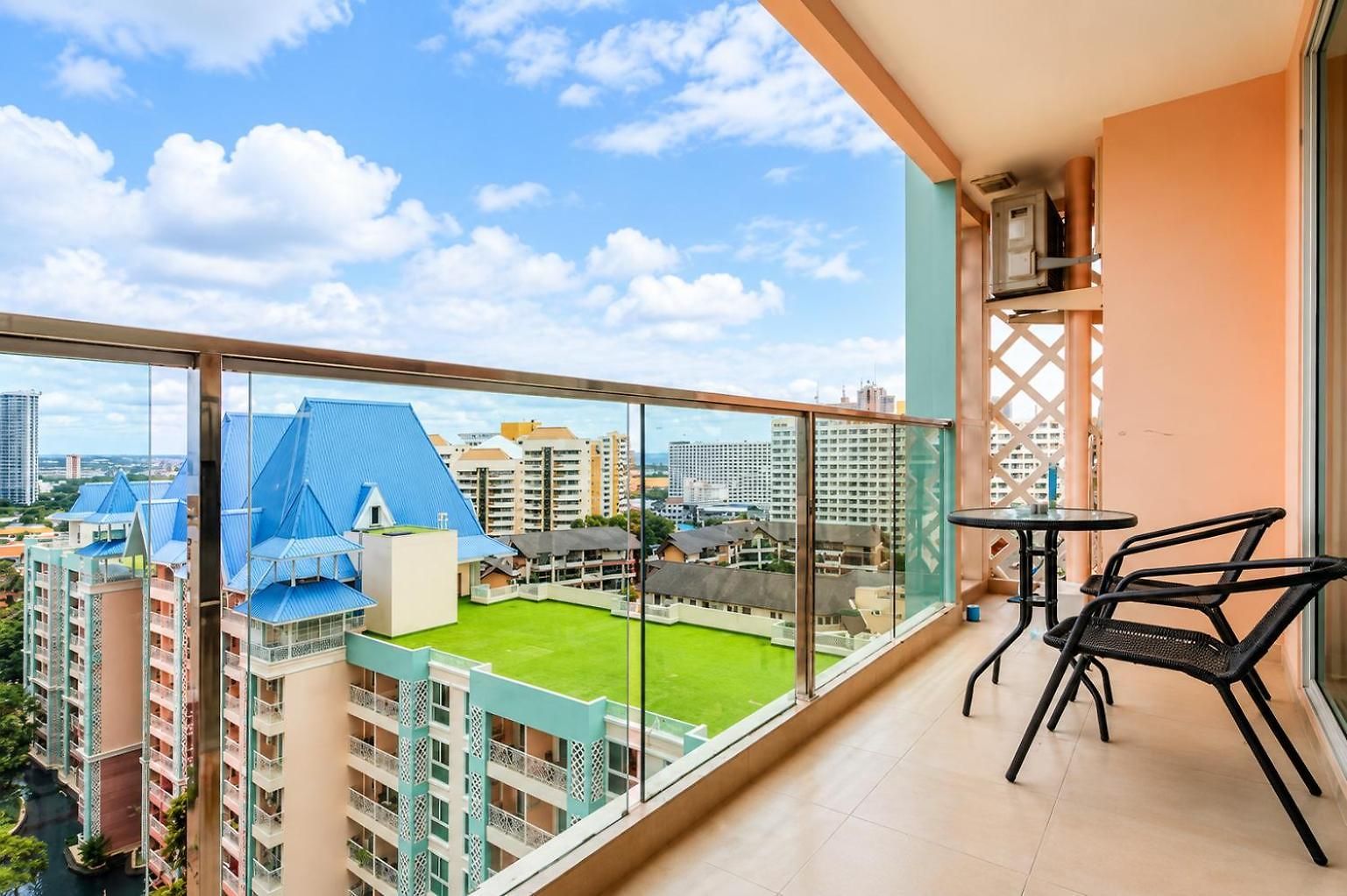 The Grande Caribbean Apartment *