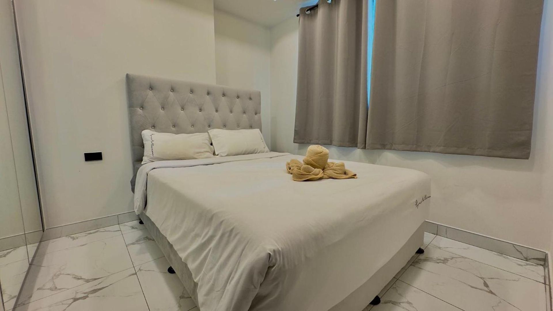 Arcadia Millennium Tower Apartment