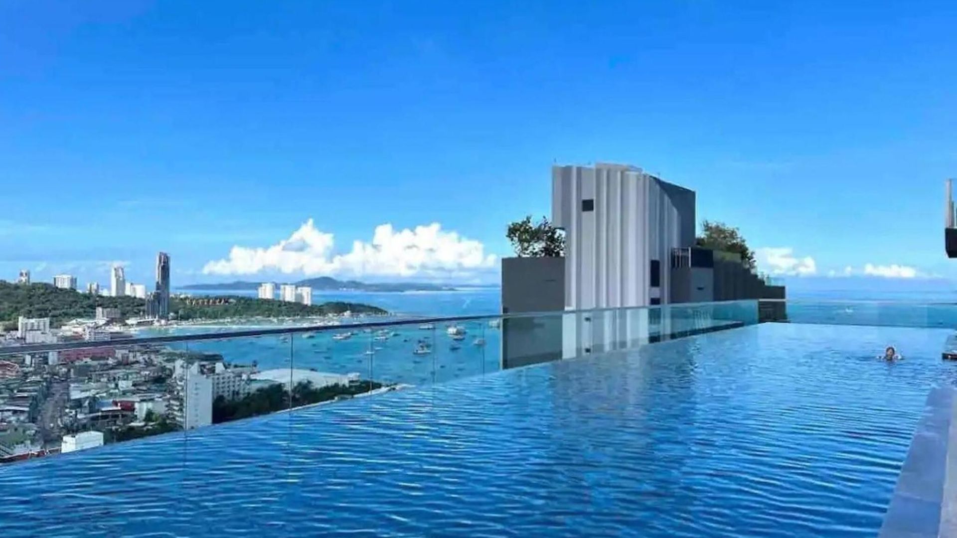 Apartment Sea View 2 Bed Excellent Location *